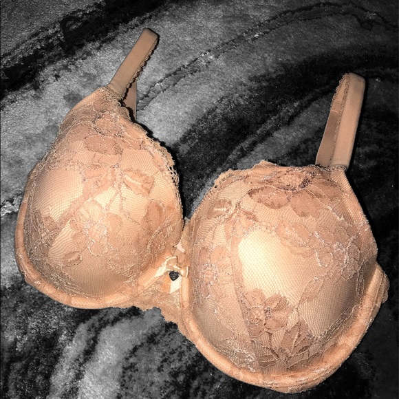 Victoria’s Secret Bra - Picture 2 of 4
